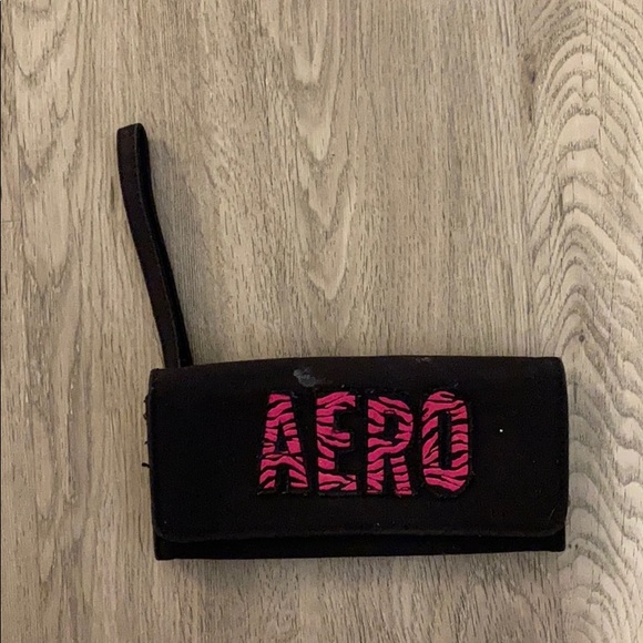Aeropostale Handbags - Aeropostale wristlet wallet